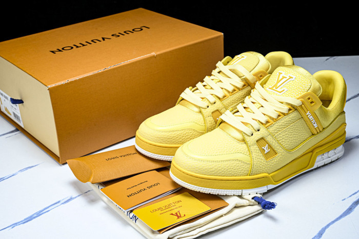 1V TRAINER 1VTR033