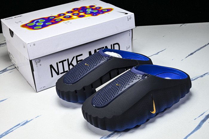 Nike Mind 001 