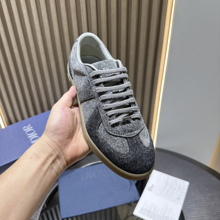 D10R SHOES B01 D896-191