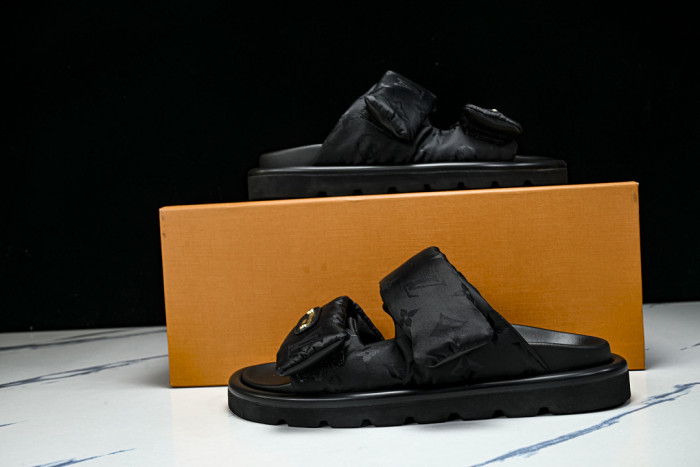 1*V SLIPPERS 11V0107-101