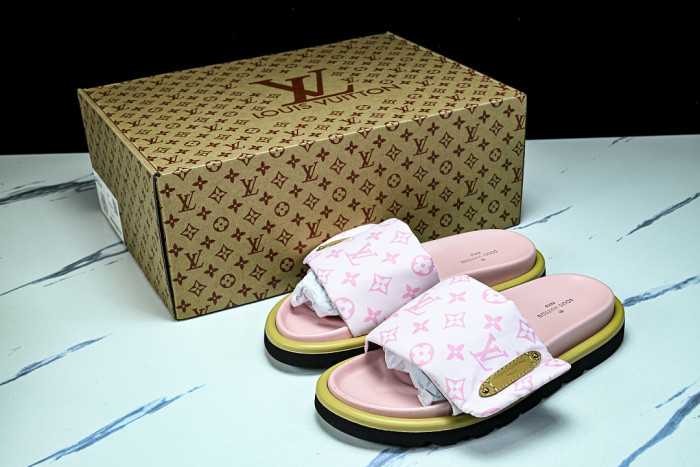 1*V SLIPPERS 11V0107-102