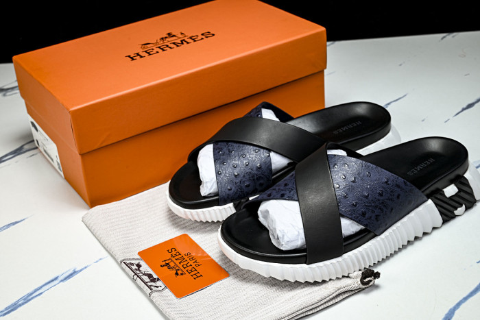 He*mes Slide CU526-2182