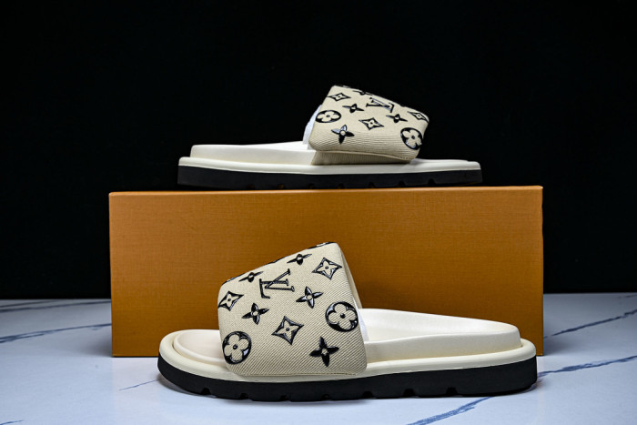 1*V SLIPPERS 11V0107-126