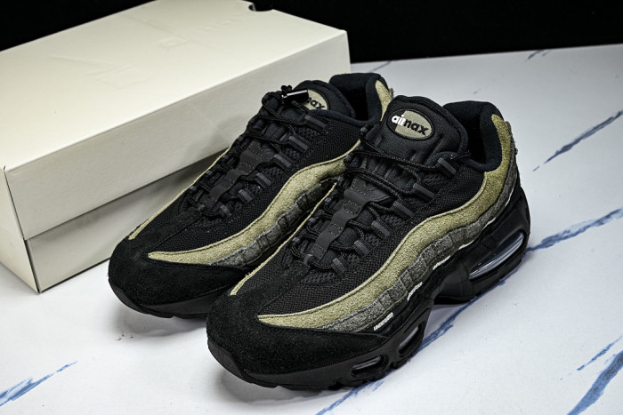Undefeated x Nike Air Max 95 