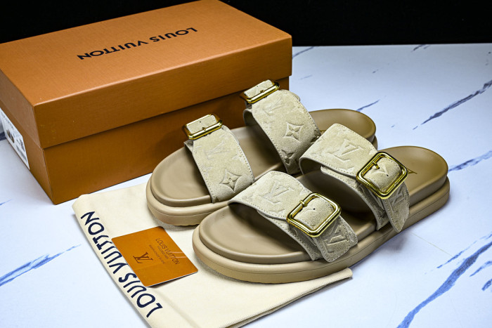 1*V SLIPPERS 11V0107-122