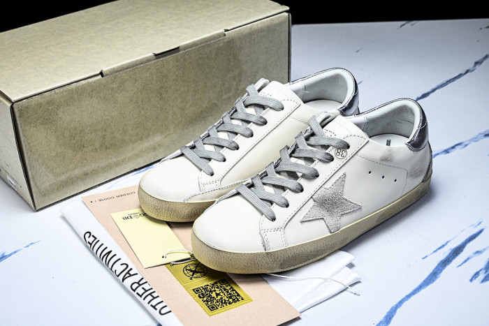 G01den G003e SNEAKERS GGS00033