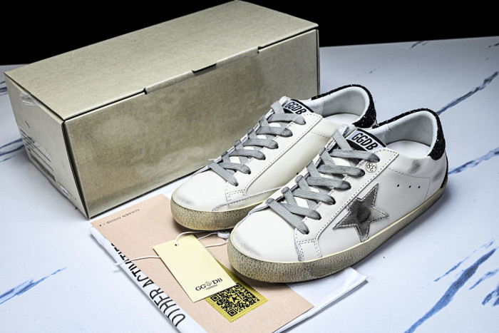 G01den G003e SNEAKERS GGS00040