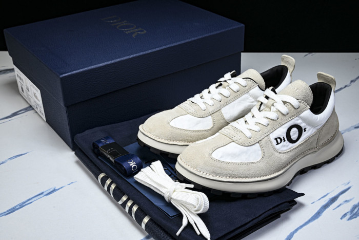 D10R Sneaker D897-239