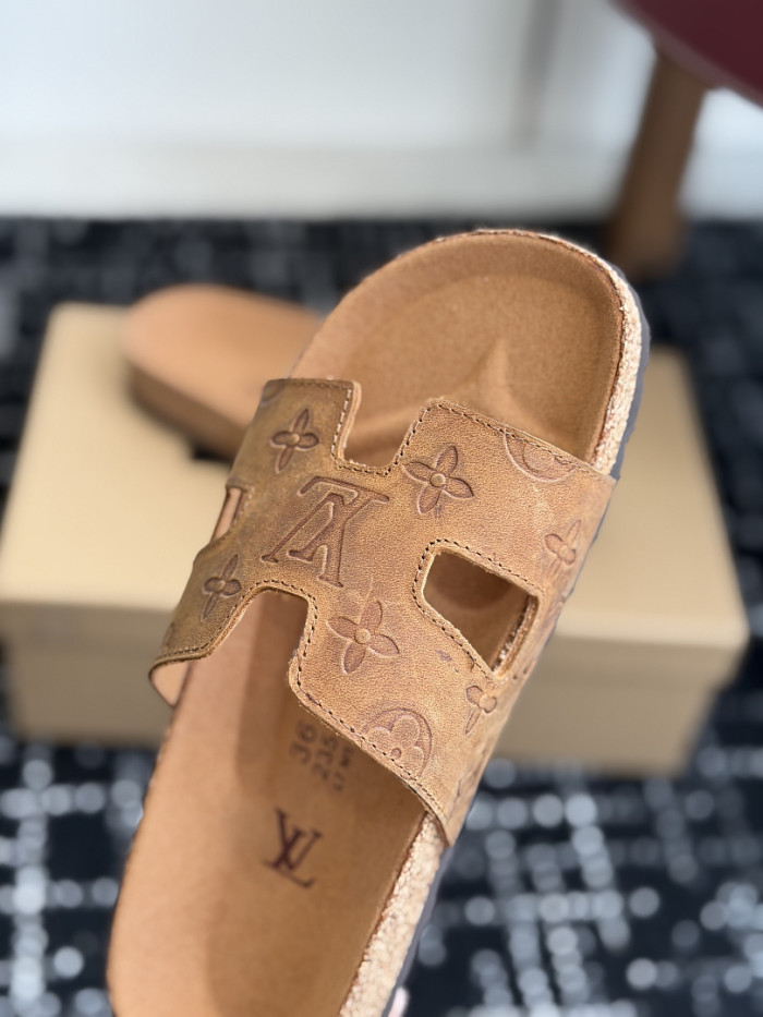 1*V SLIPPERS 11V0107-136