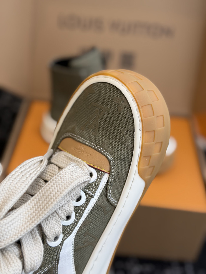 1V SHOES 1VS941