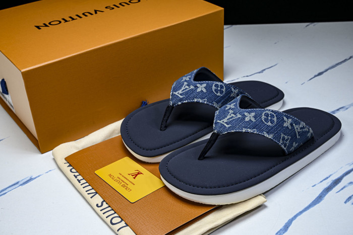 1*V SLIPPERS 11V0107-166