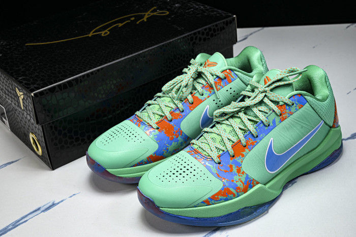 Jalen Brunson x Nike Zoom Kobe 5 Protro 