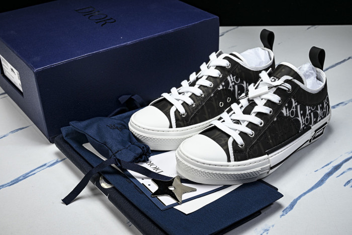 D10R B23 Sneakers DR1256-5612