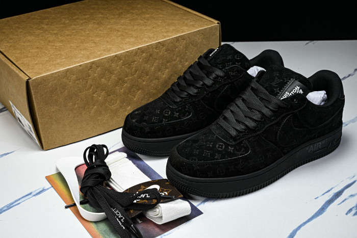 1V X Nike Air Force 11V0425-541