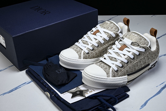 D10R B23 Sneakers DR1256-5619