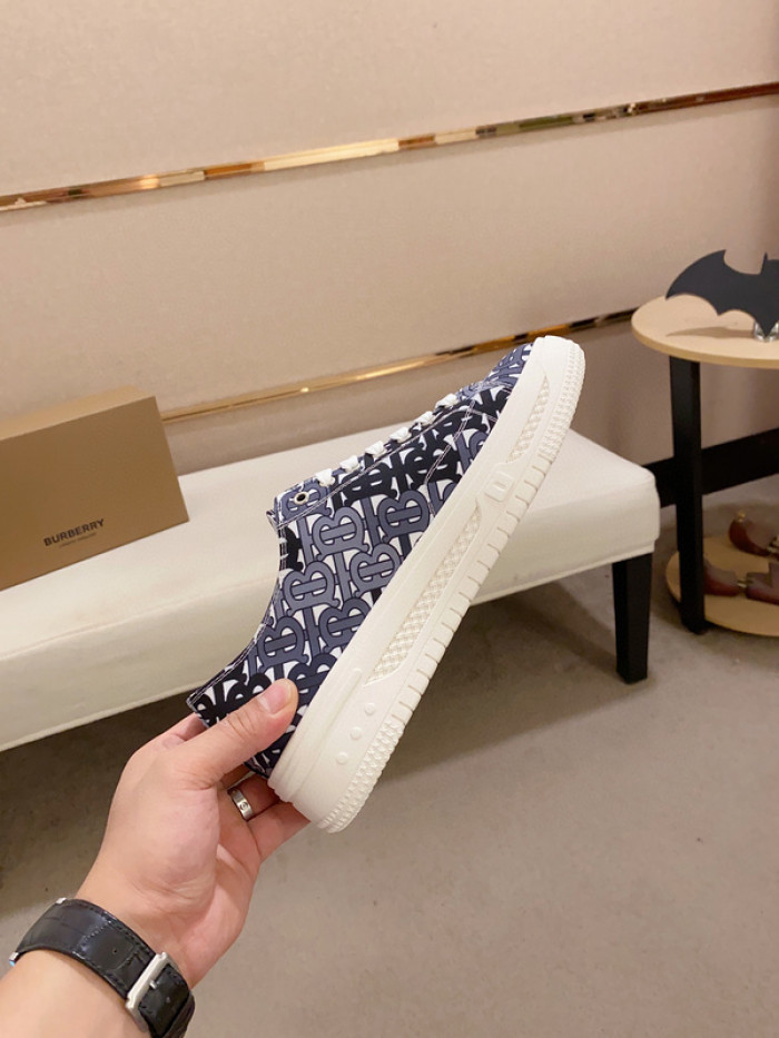 bby sneaker by0041