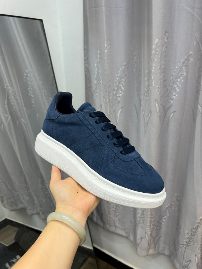 A1EXANDER M*QUEEN SNEAKERS WHGP7-65
