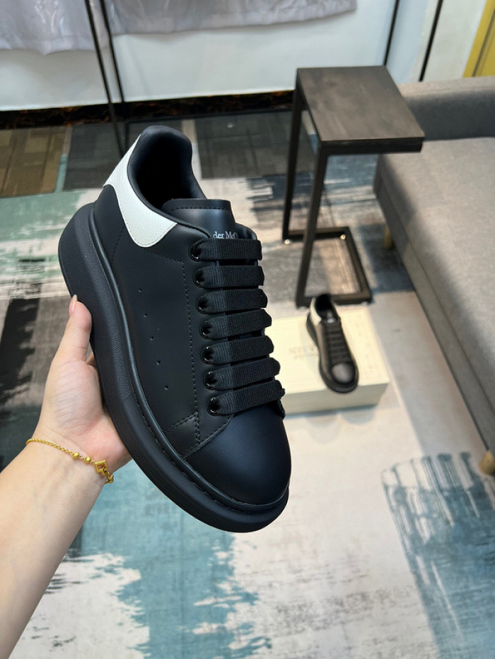 A1EXANDER M*QUEEN SNEAKERS WHGP7-79
