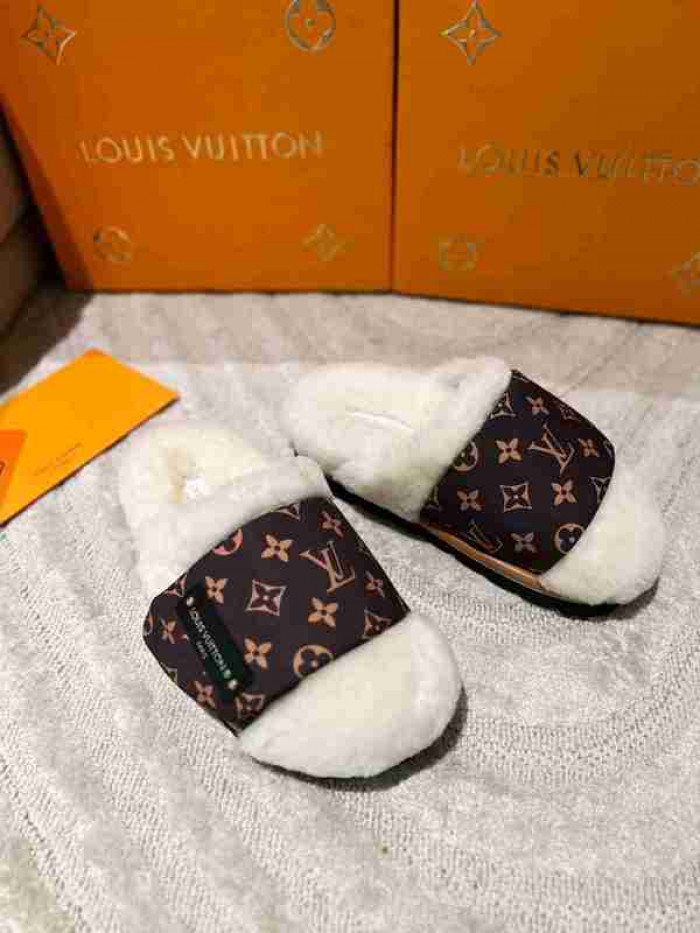 1*V SLIPPERS 11V0107-018
