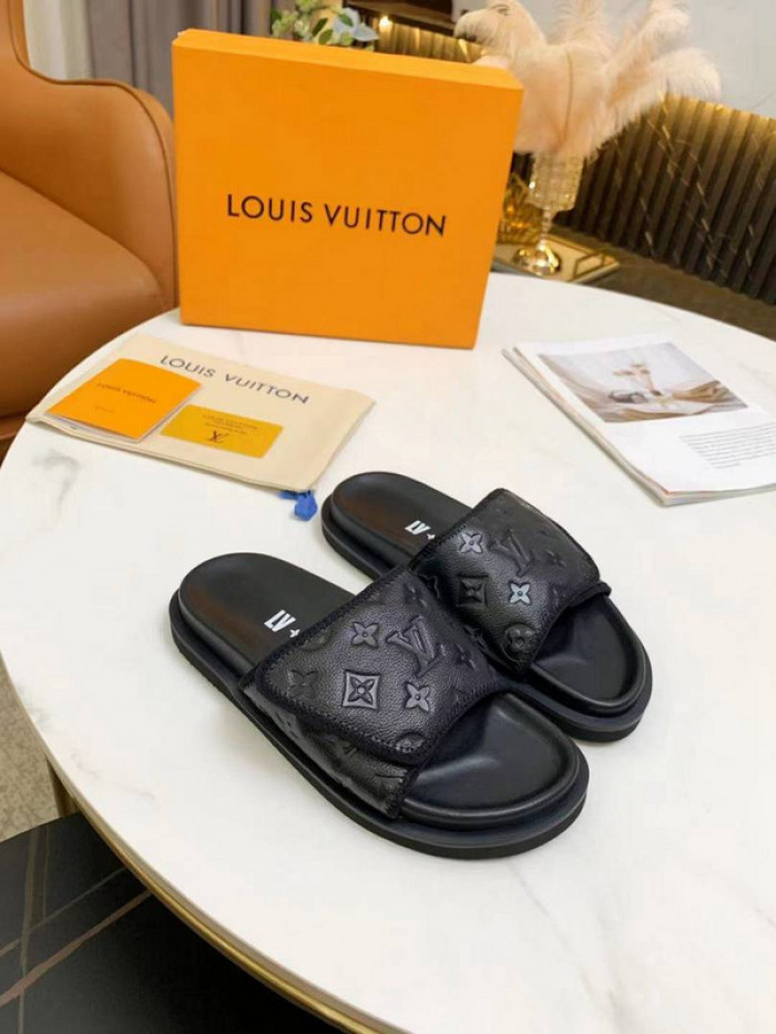 1*V SLIPPERS 11V0107-024