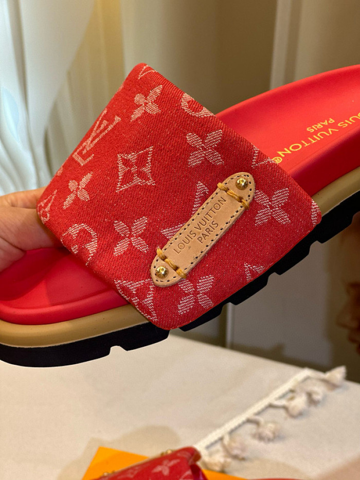 1*V SLIPPERS 11V0107-052