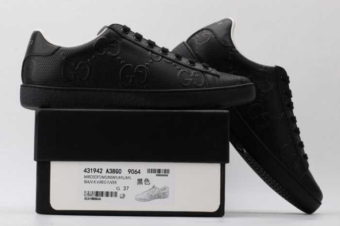 gucc ace embroidered low-top sneaker 431942a38g09065