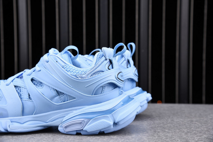 blcg track trainer light blue 542023 w2la1 4800