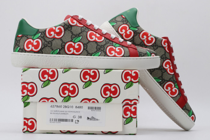 gucc ace embroidered low-top sneaker