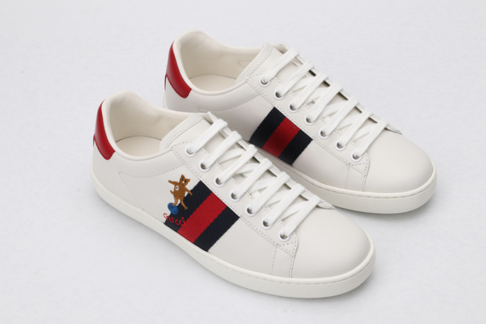 gucc ace embroidered low-top sneaker