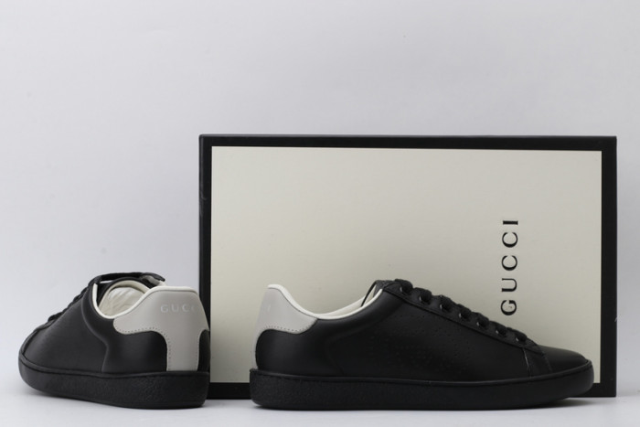 gucc ace embroidered low-top sneaker 431942a38g09064