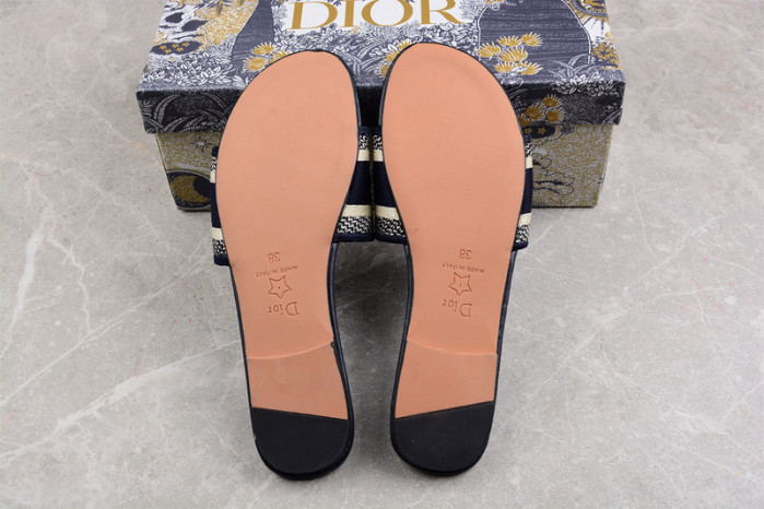 D*or slippers