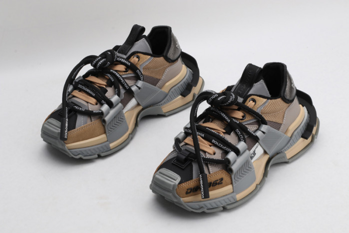 d.g. sneakers