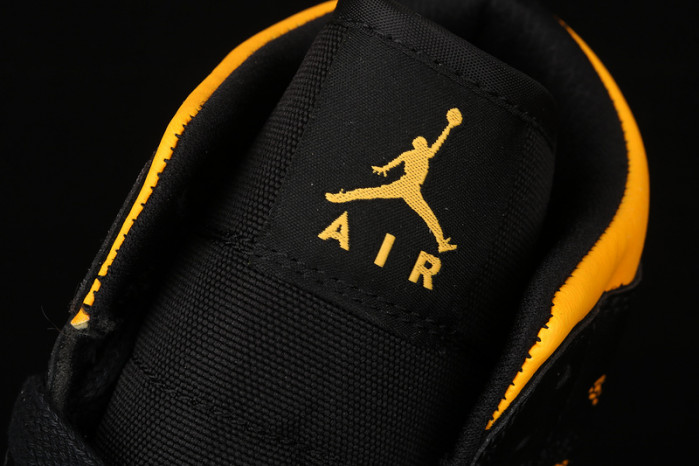 air jordan 1 mid laser orange black (w) cv5276-107