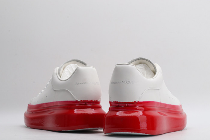 A1exa*der Mcqv*en SNEAKERS