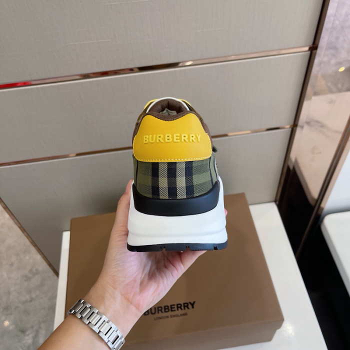bby sneaker