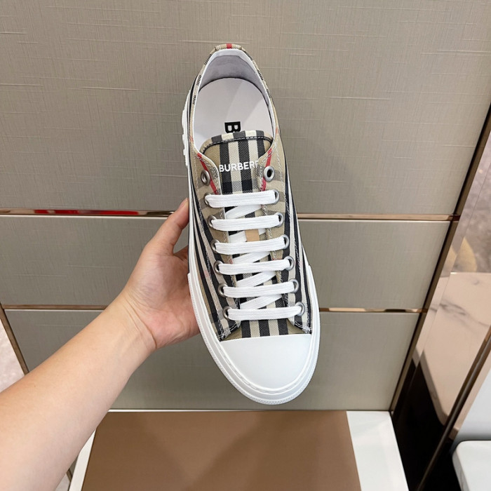 bby sneaker by0012
