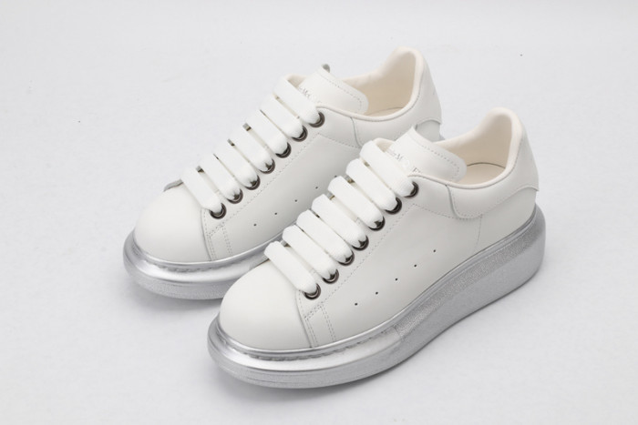 A1exa*der Mcqv*en SNEAKERS MC5563-072