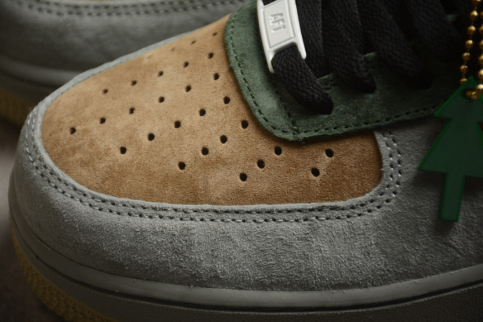Nike Air Force 1 Low "Christmas" CQ5059-101