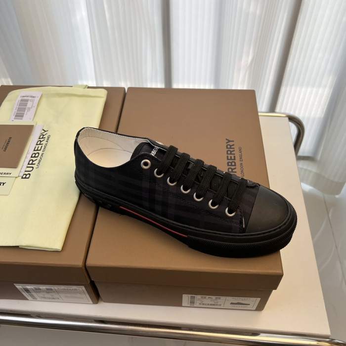 bby sneaker by0059