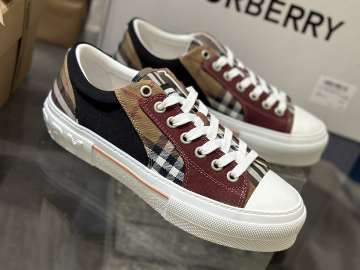 bby sneaker by0050
