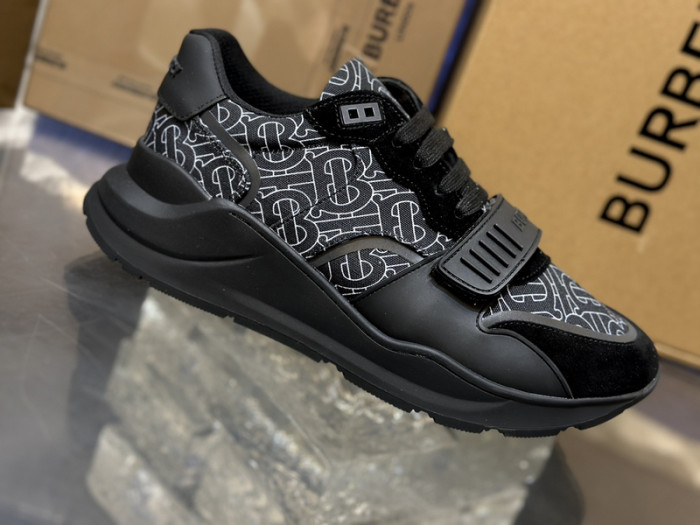 bby sneaker by0079