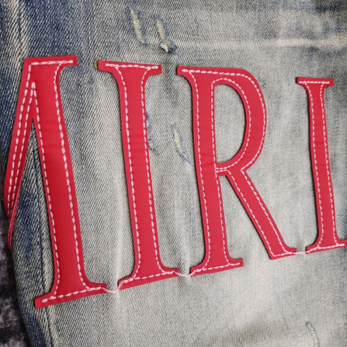 AM1R1 AM229-111