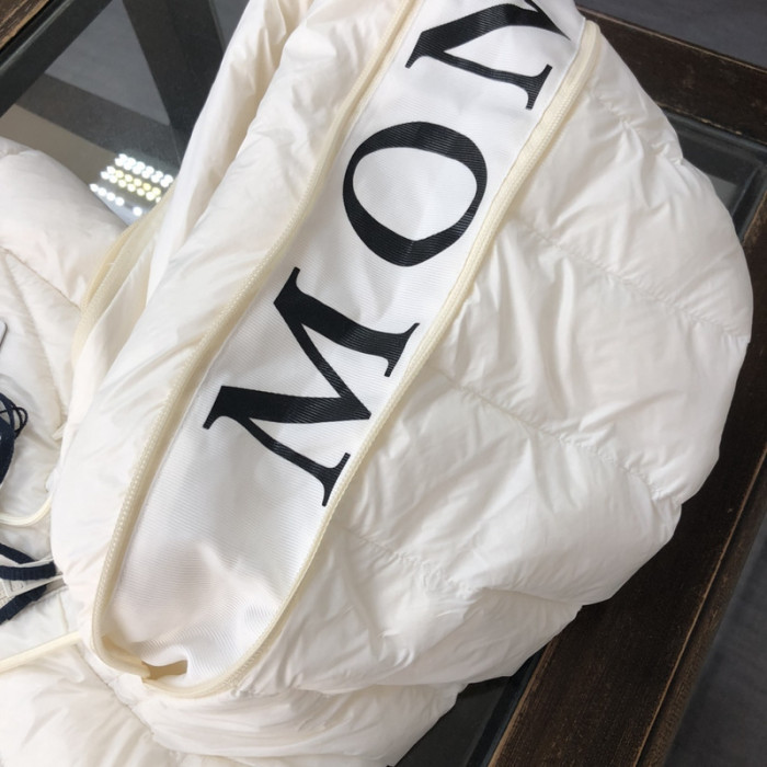 m0ncle mon0926-038