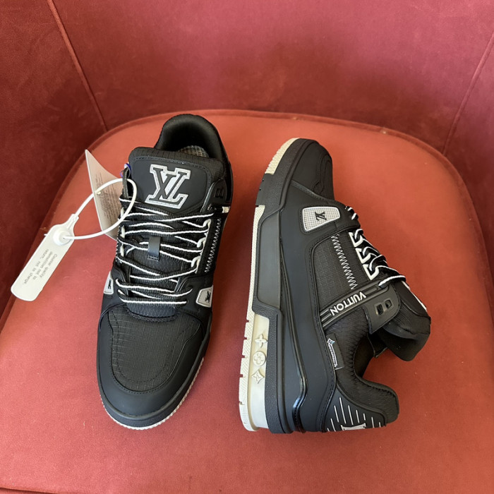 1V SNEAKERS 1V0425-114