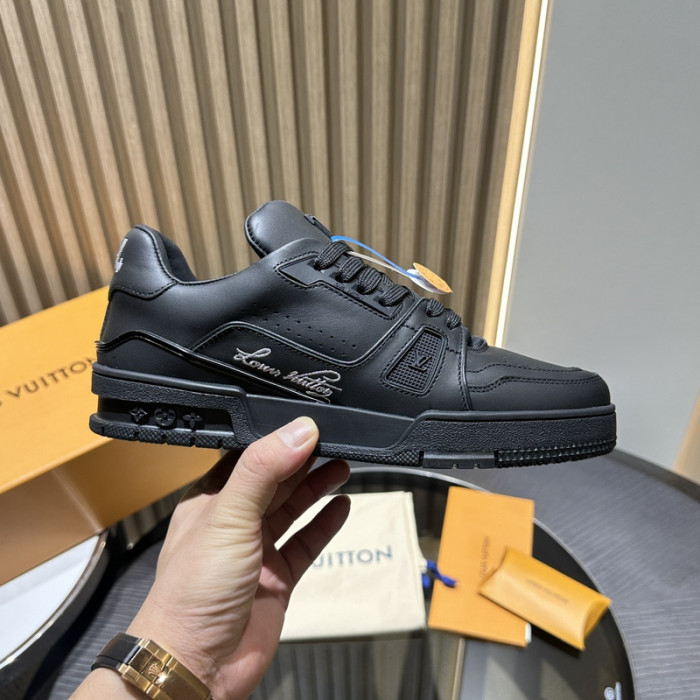 1V SNEAKERS 1V0425-135