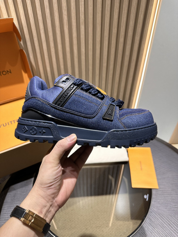 1V SNEAKERS 1V0425-170
