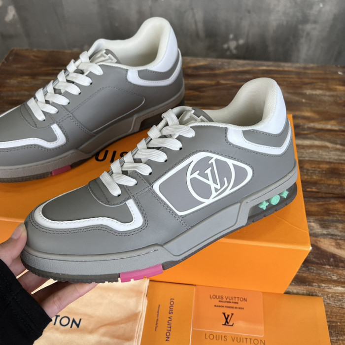 1V SNEAKERS 1V0425-203
