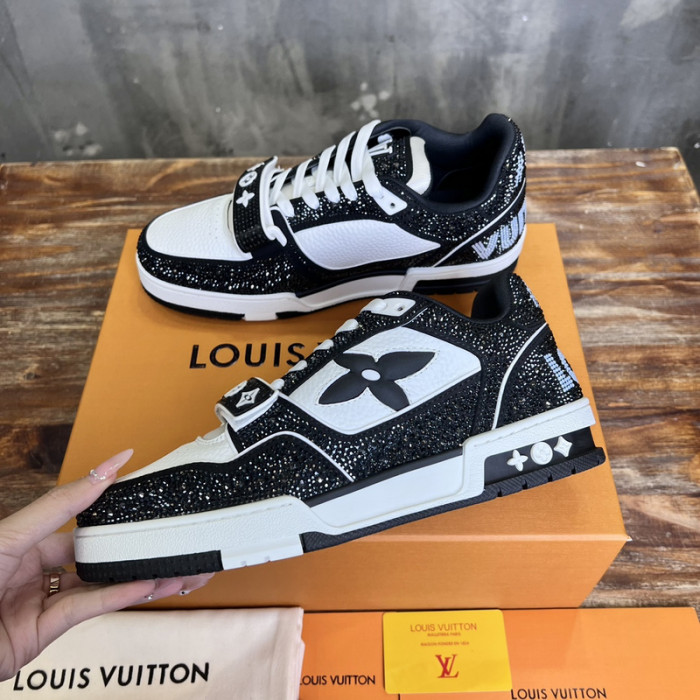 1V SNEAKERS 1V0425-223