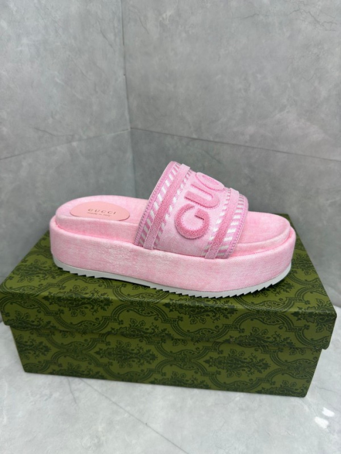 Gv*c SLIPPERS GU568-108