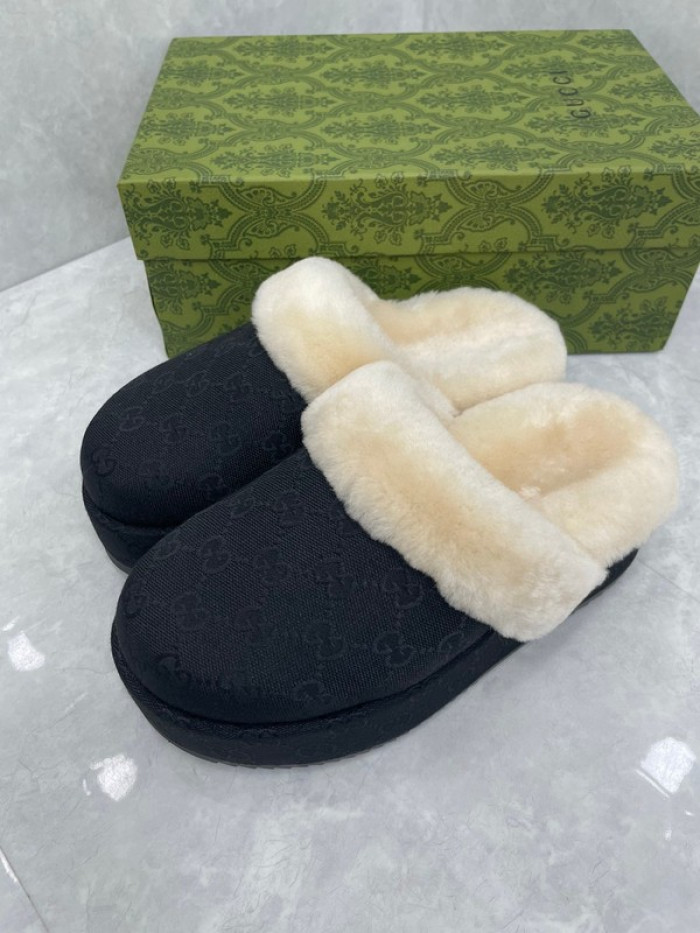 Gv*c SLIPPERS GU568-114